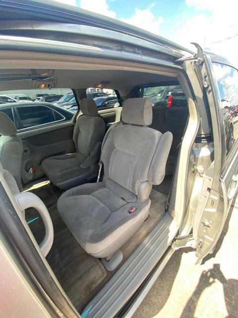 Used 2005 Toyota Sienna CE FWD image 7