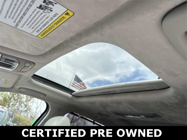 Used 2024 Kia Telluride SX Prestige w/ Towing Package image 16