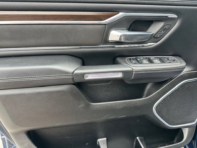 Used 2022 RAM 1500 Laramie AWD/4WD image 10