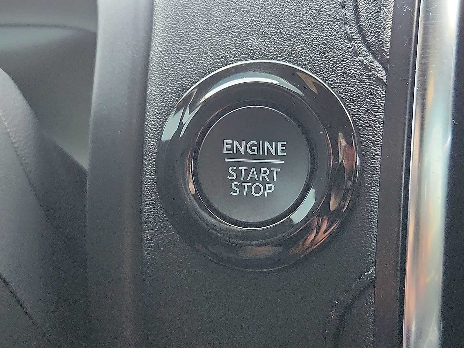 Used 2025 Ford Expedition Tremor AWD/4WD image 19