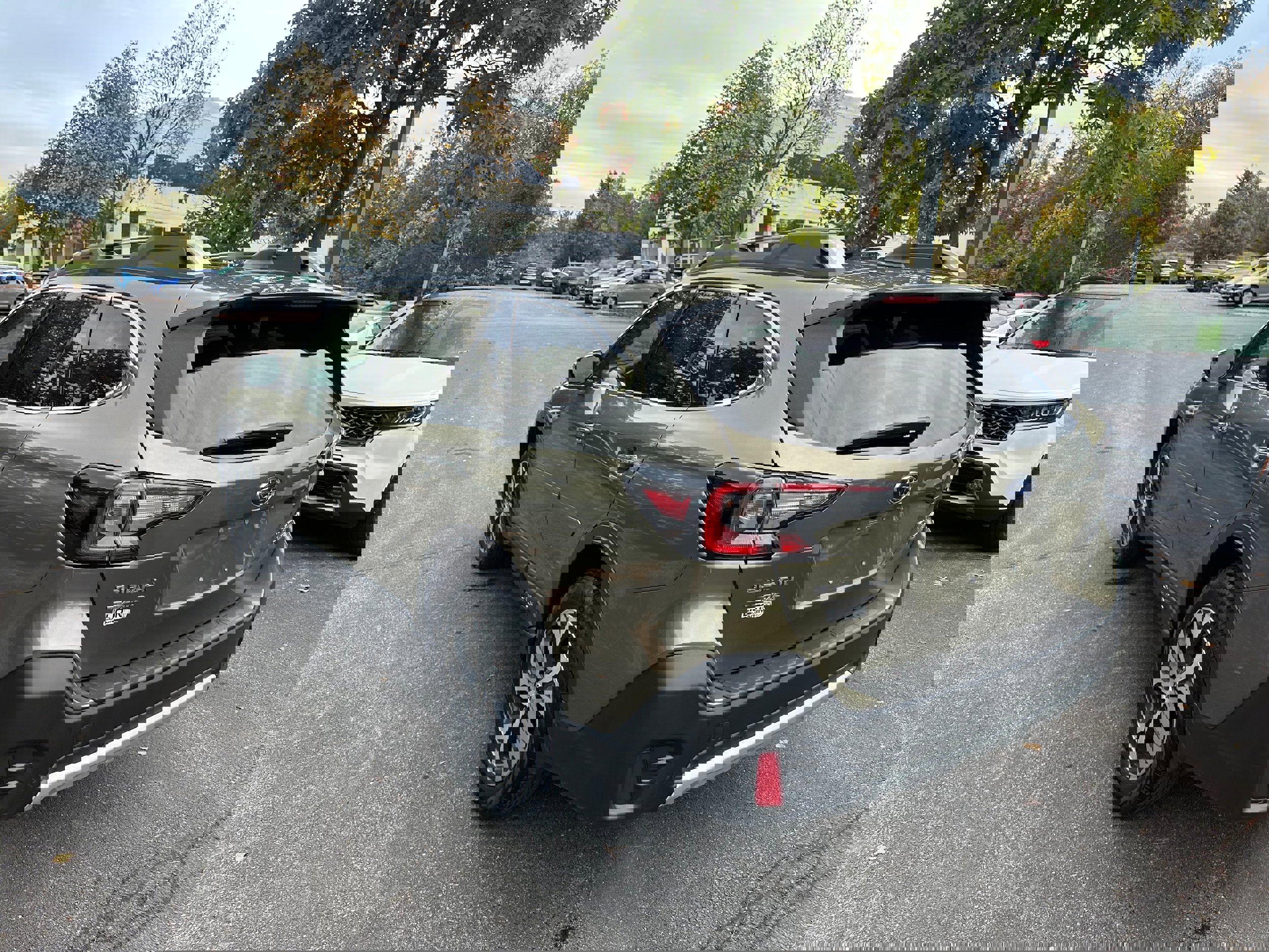 Used 2020 Subaru Outback Touring w/ Popular Package #2 image 7