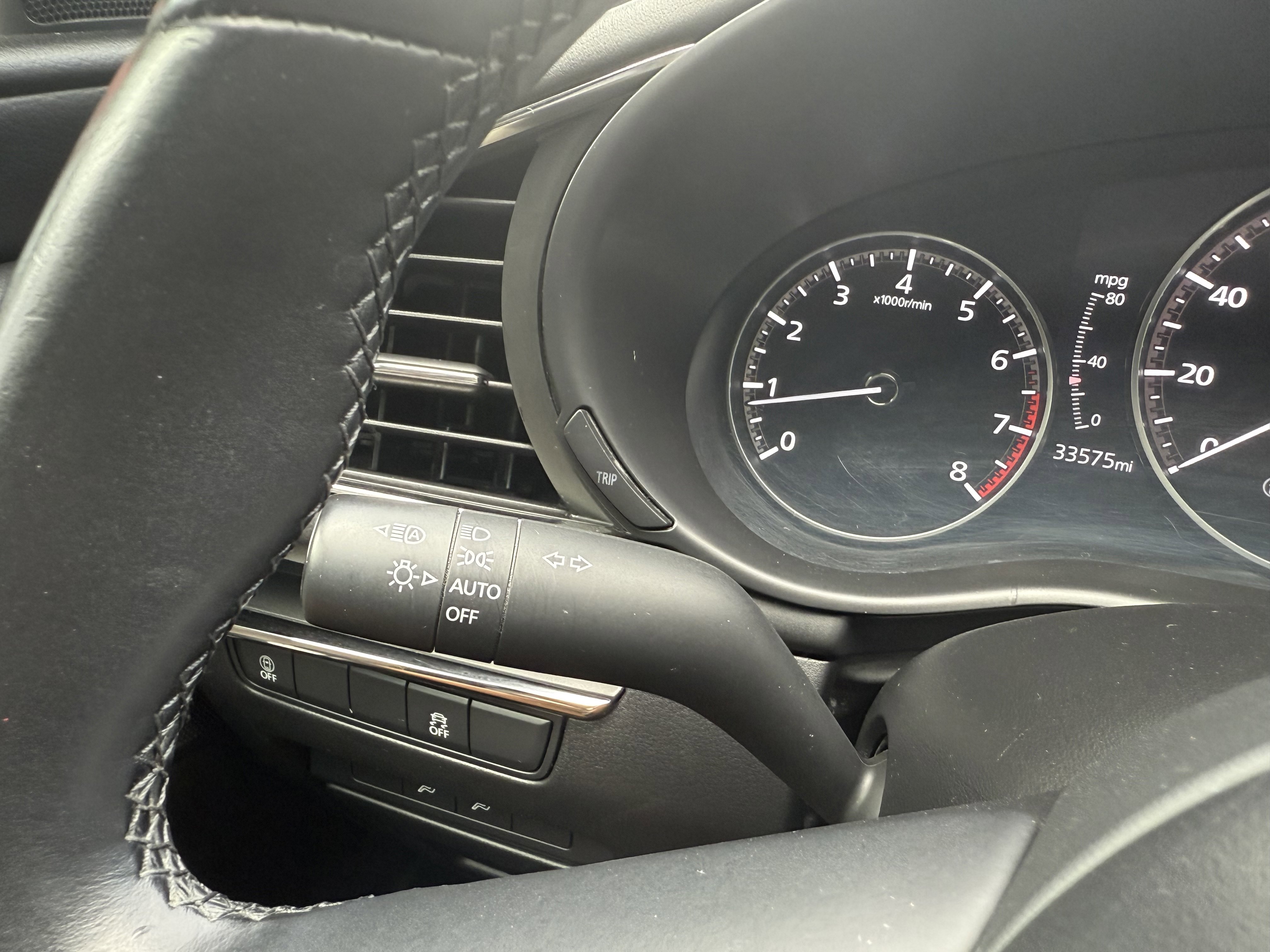 Used 2021 MAZDA MAZDA3 s image 32