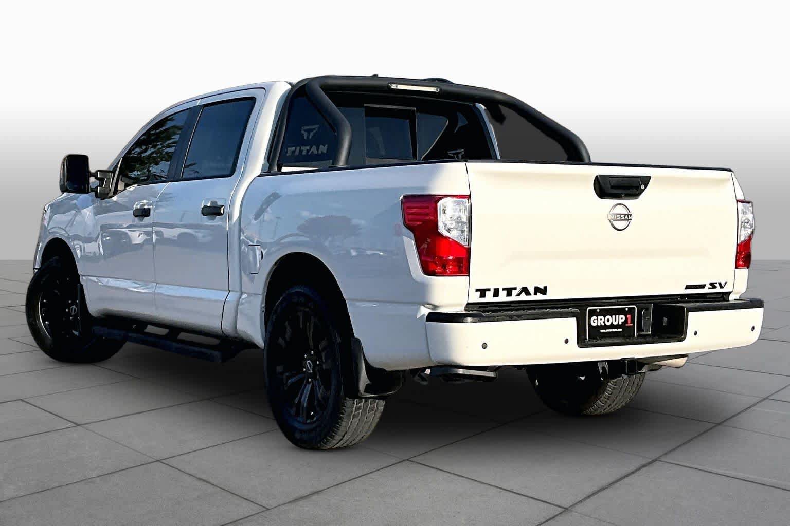 Certified 2023 Nissan Titan SV w/ SV Convenience Package RWD image 12