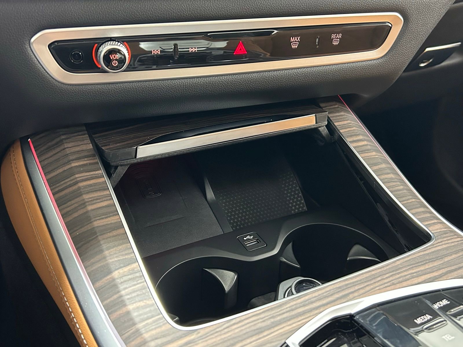 Used 2026 BMW X5 xDrive50e w/ Premium Package image 20