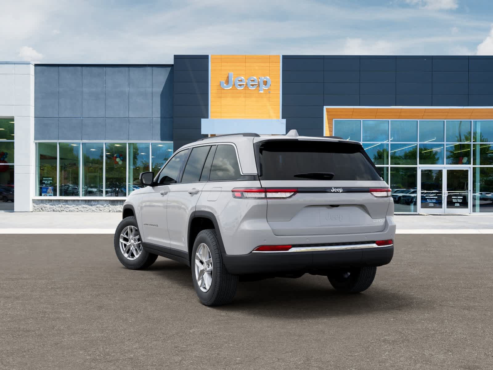 New 2026 Jeep Grand Cherokee Laredo X RWD image 3
