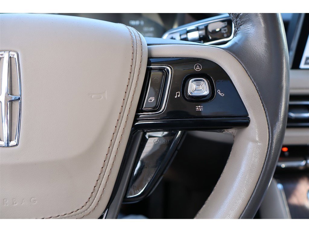 Used 2022 Lincoln Aviator Reserve w/ Equipment Group 201A image 37