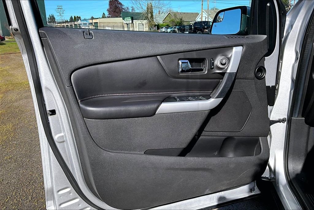 Used 2014 Ford Edge SEL image 22