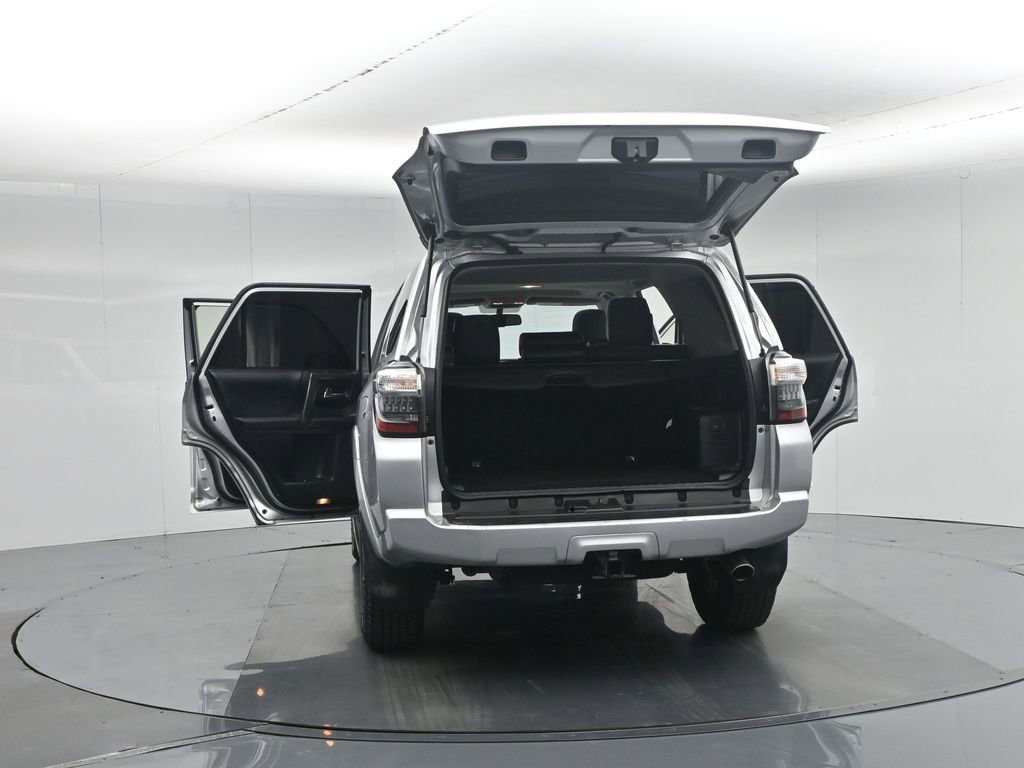 Used 2018 Toyota 4Runner SR5 Premium RWD image 37