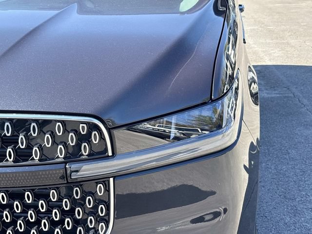 New 2026 Lincoln Navigator L Premier AWD/4WD image 9