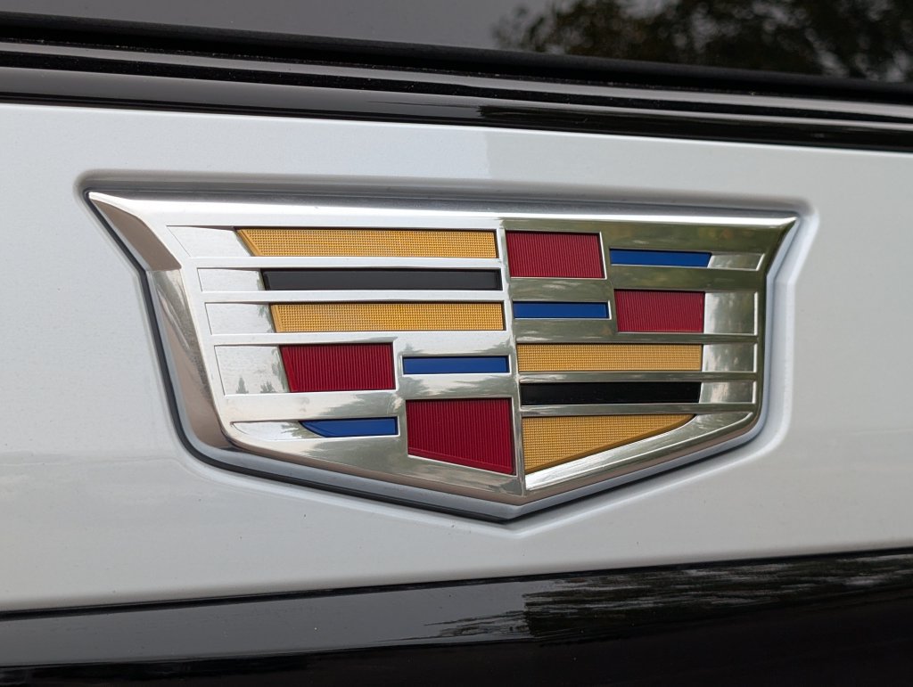 New 2027 Cadillac Escalade Sport w/ LPO, ONYX Package AWD/4WD image 10