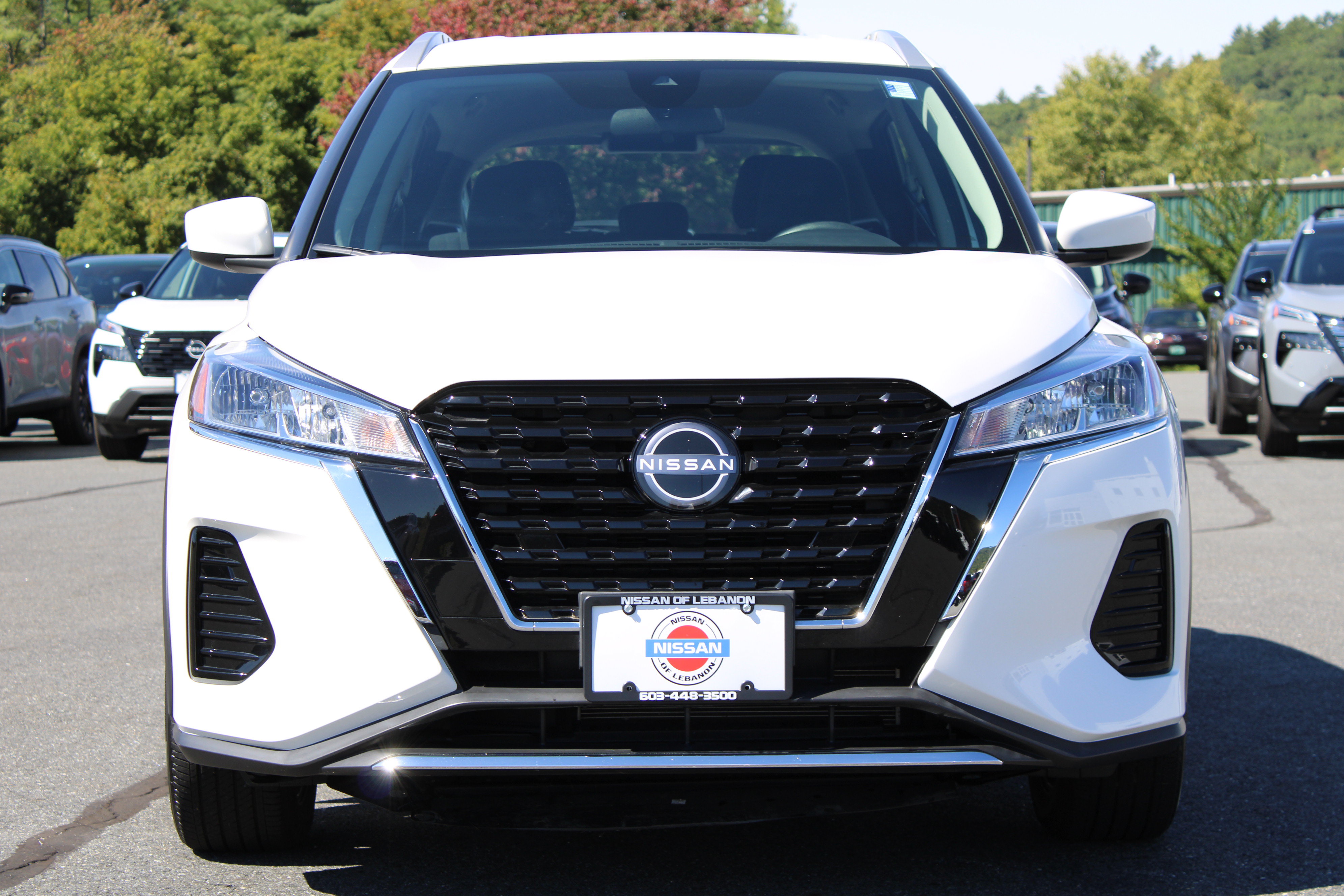 Used 2023 Nissan Kicks SV FWD image 2