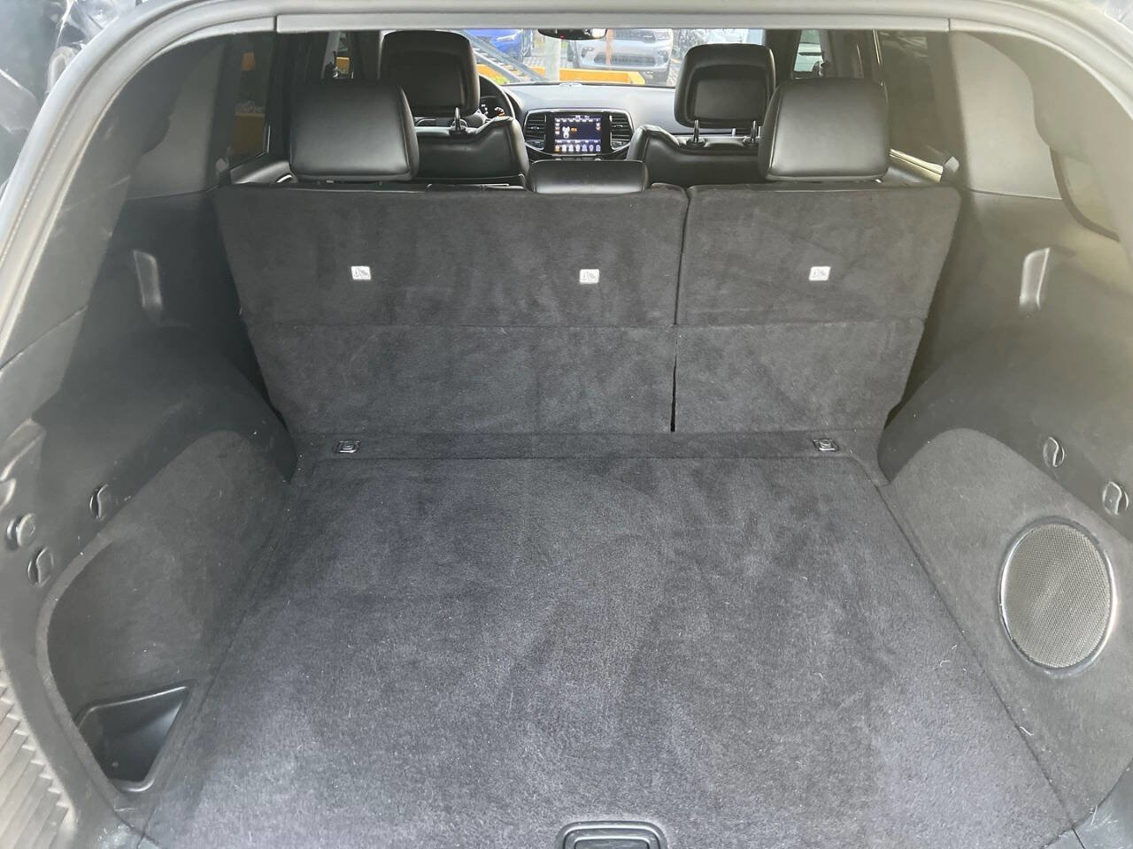 Used 2019 Jeep Grand Cherokee Limited X image 10