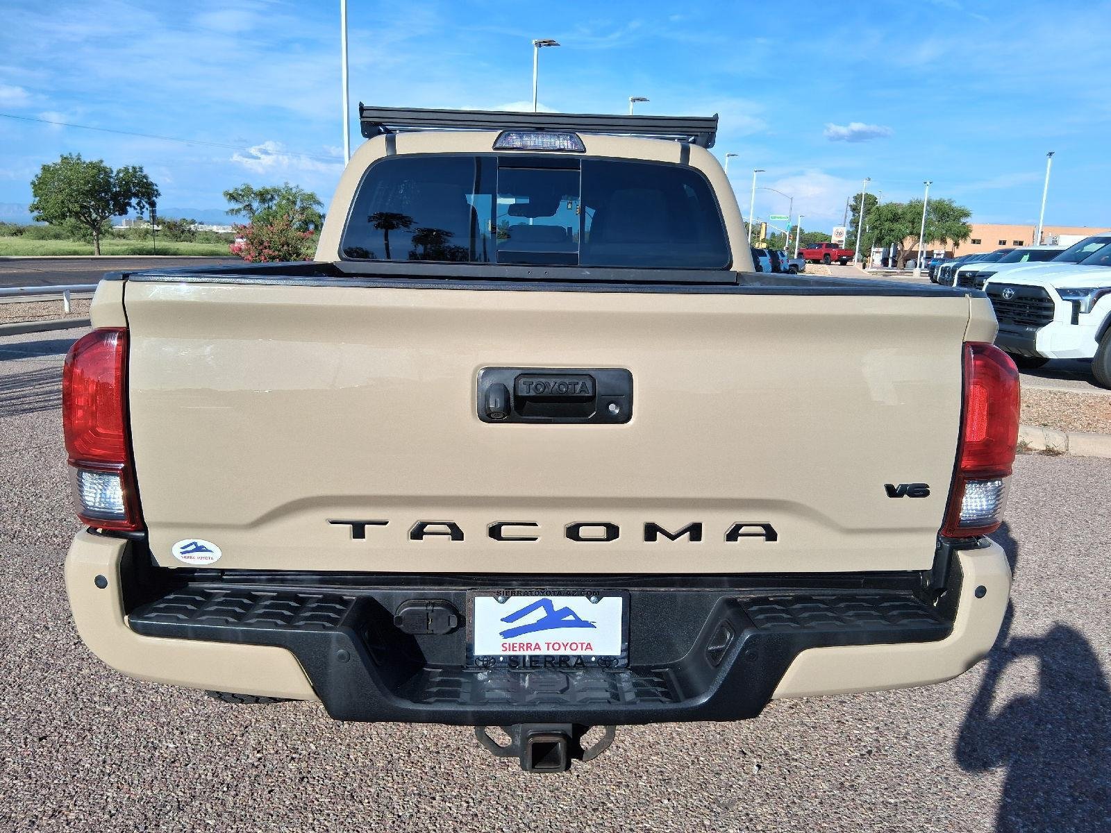 Used 2019 Toyota Tacoma TRD Off-Road w/ Technology Package AWD/4WD image 4