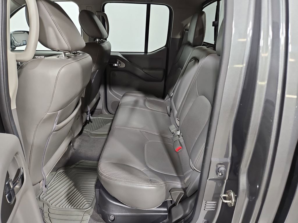 Used 2019 Nissan Frontier SL AWD/4WD image 26
