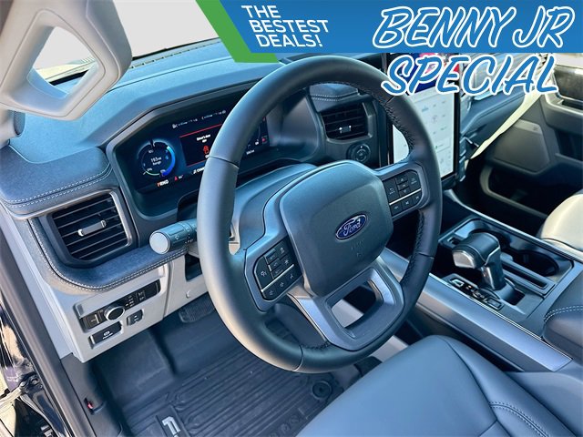 Used 2025 Ford F150 Lightning Flash image 9