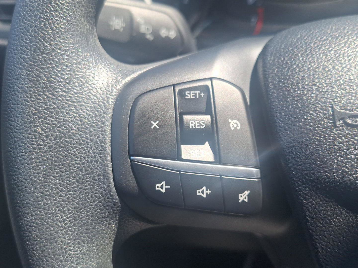 Used 2022 Ford Escape S image 23