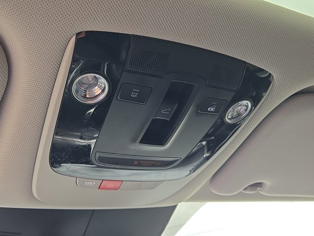 Used 2025 Kia Sorento EX w/ Panoramic Sunroof Package FWD image 31