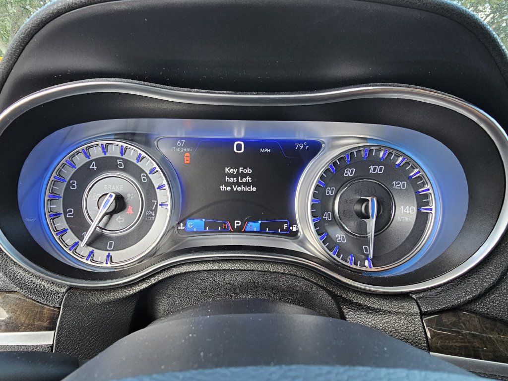 Used 2018 Chrysler 300 Limited w/ Safetytec Plus Group RWD image 27