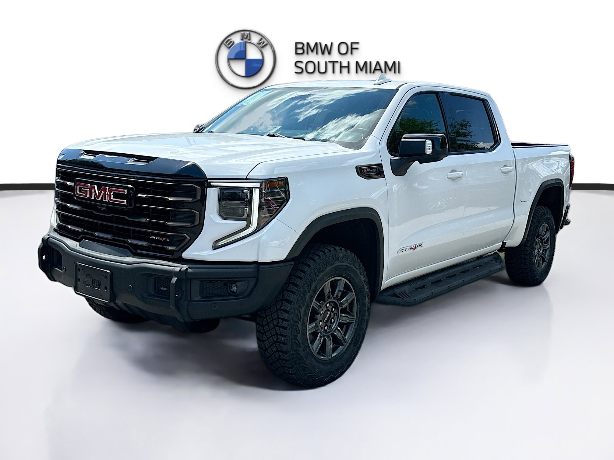 Used 2024 GMC Sierra 1500 AT4X image 3