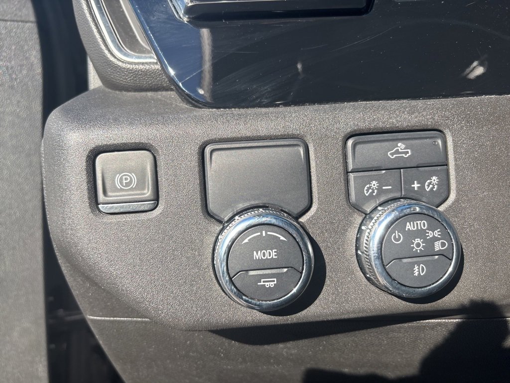 Used 2024 GMC Sierra 1500 Elevation image 33