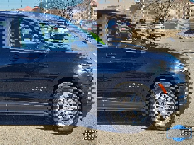 Used 2024 Chevrolet Equinox LT image 2