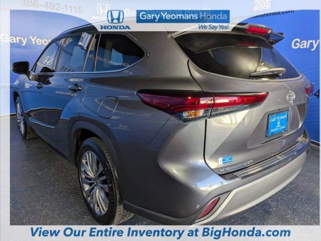 Used 2023 Toyota Highlander Platinum FWD image 8