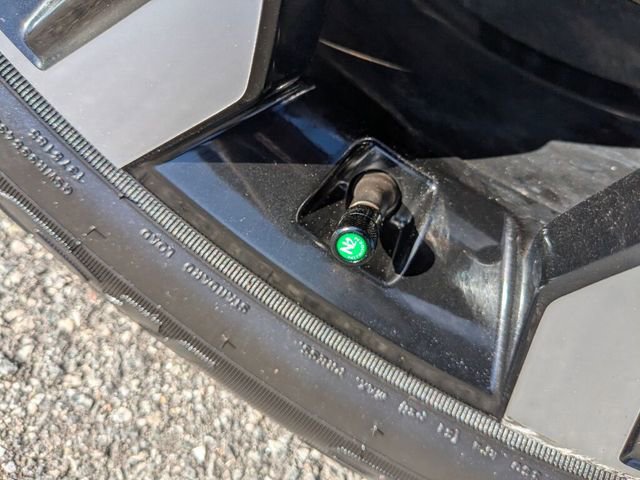 Used 2024 Kia Telluride SX w/ Towing Package image 10