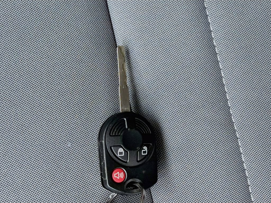 Used 2017 Ford Escape S FWD image 33