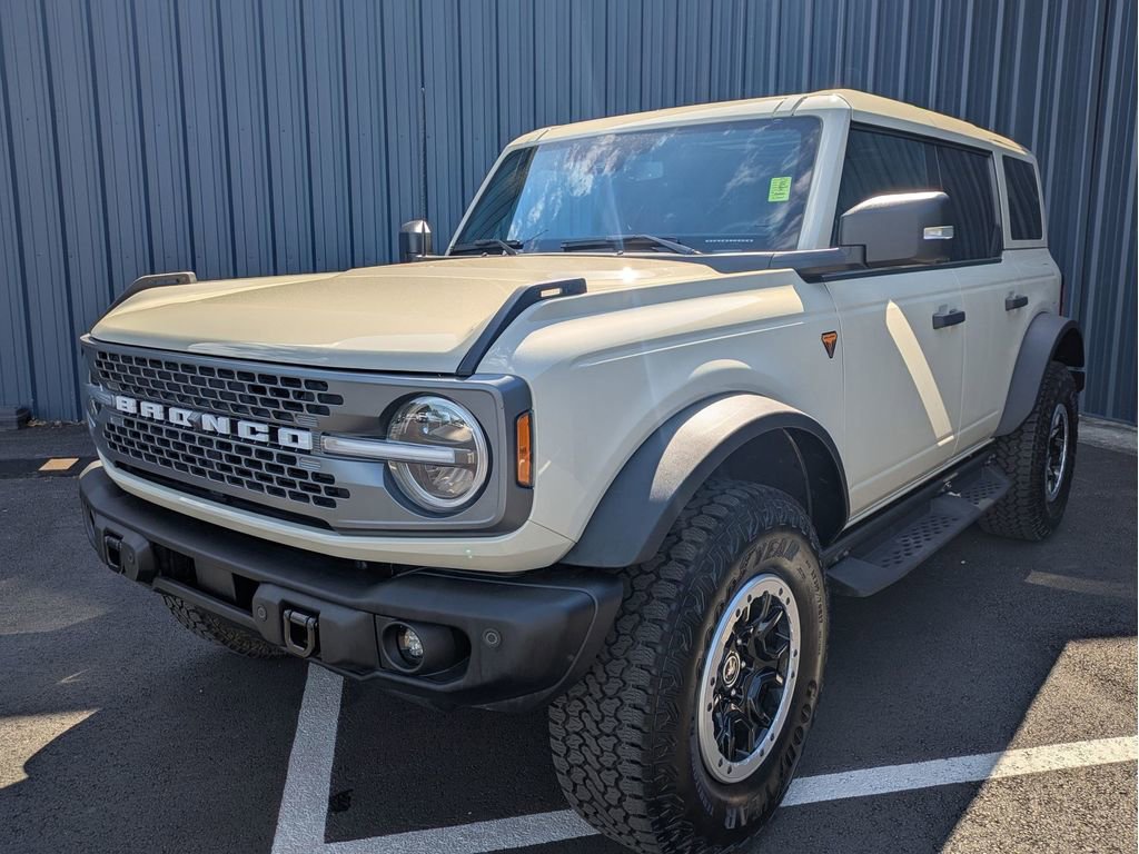 Certified 2025 Ford Bronco Badlands image 2