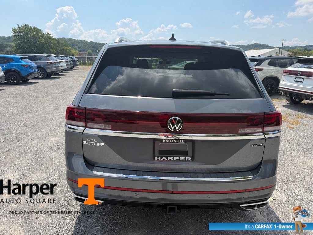 Used 2024 Volkswagen Atlas SEL Premium R-Line AWD/4WD image 4