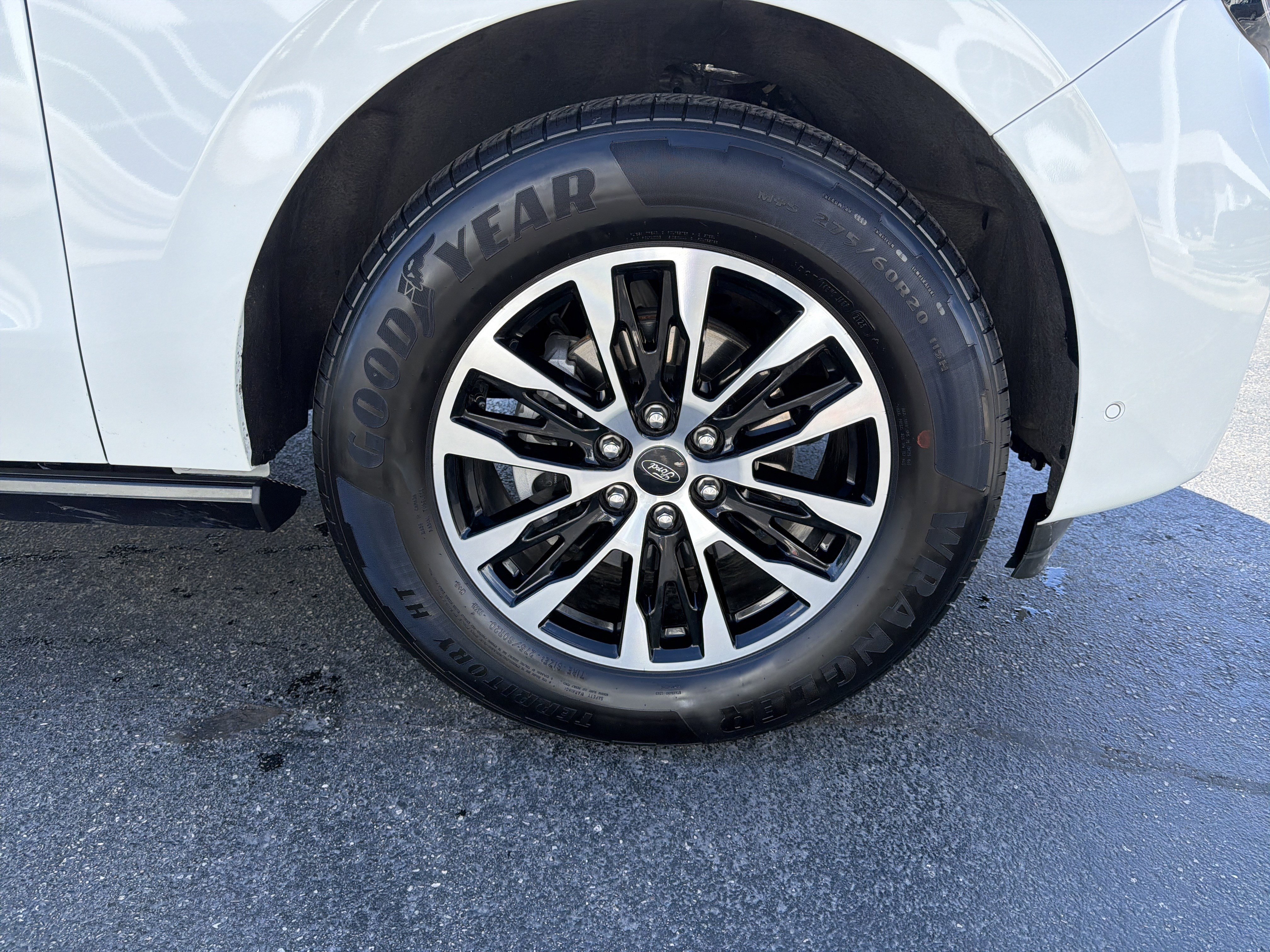 Certified 2025 Ford Expedition Max Platinum AWD/4WD image 12
