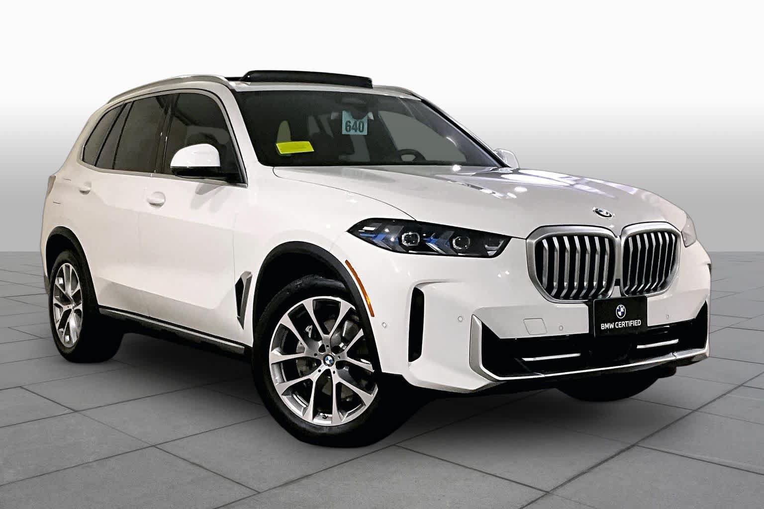 Certified 2025 BMW X5 xDrive40i w/ Parking Assistance Package AWD/4WD image 2