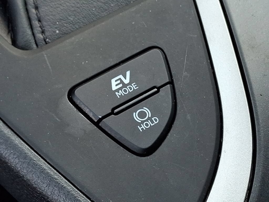 Used 2024 Lexus UX 250h AWD w/ Premium Package image 26