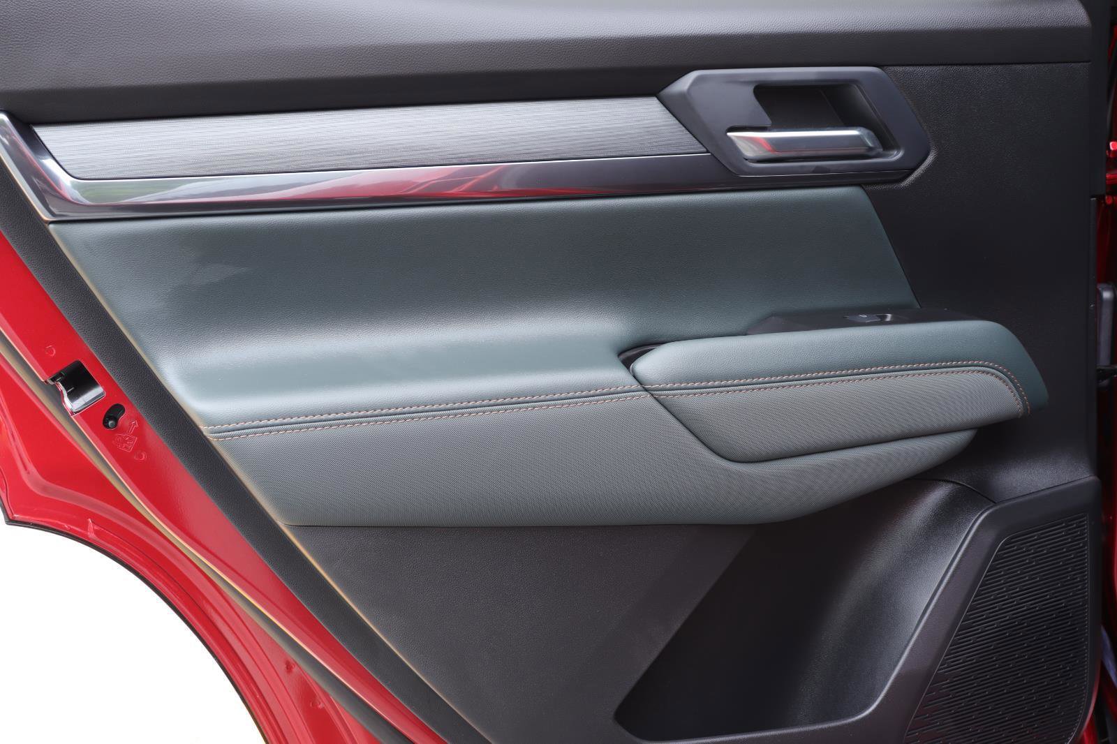 Used 2026 GMC Terrain AT4 image 14