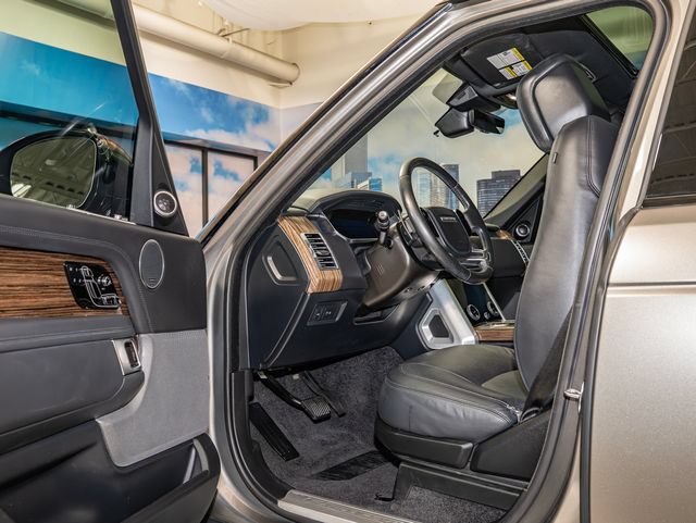 Used 2019 Land Rover Range Rover HSE AWD/4WD image 13