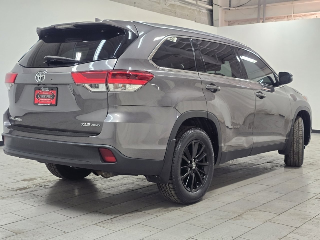 Certified 2019 Toyota Highlander XLE image 16