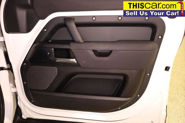 Used 2022 Land Rover Defender 110 image 35
