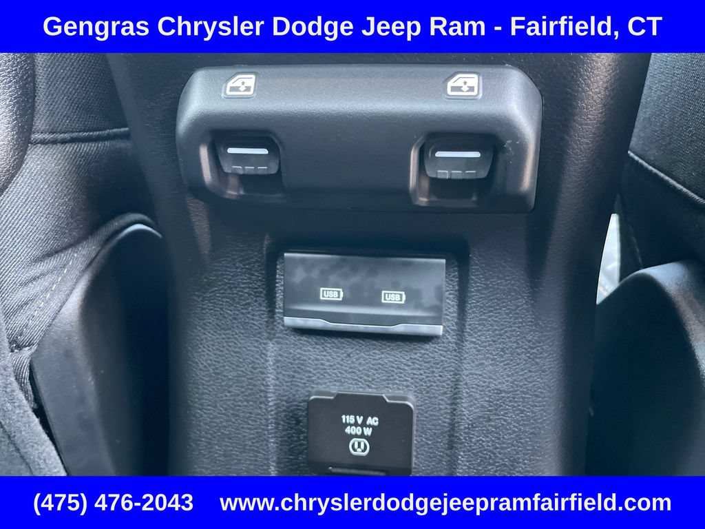 Certified 2025 Jeep Gladiator Mojave w/ Safety Group AWD/4WD image 27