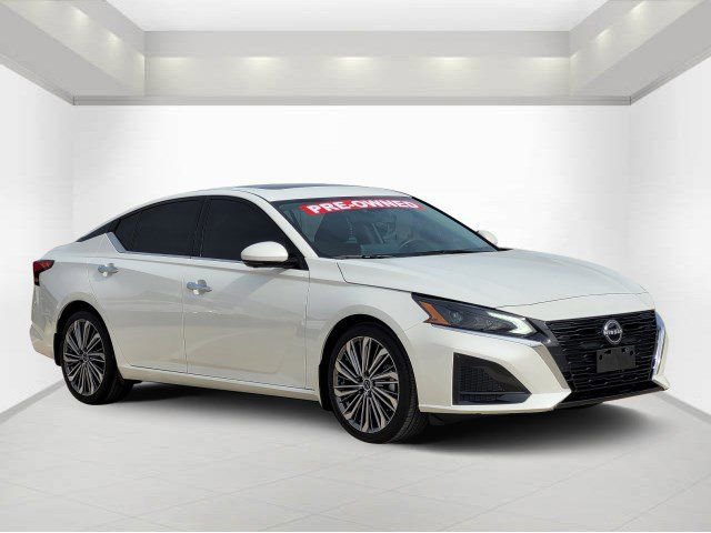 Used 2023 Nissan Altima 2.5 SL FWD image 1
