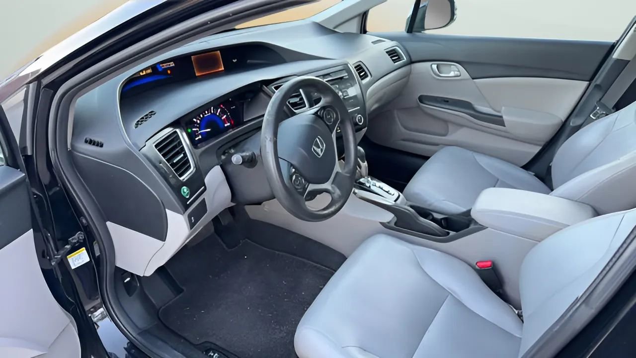 Used 2013 Honda Civic LX image 14