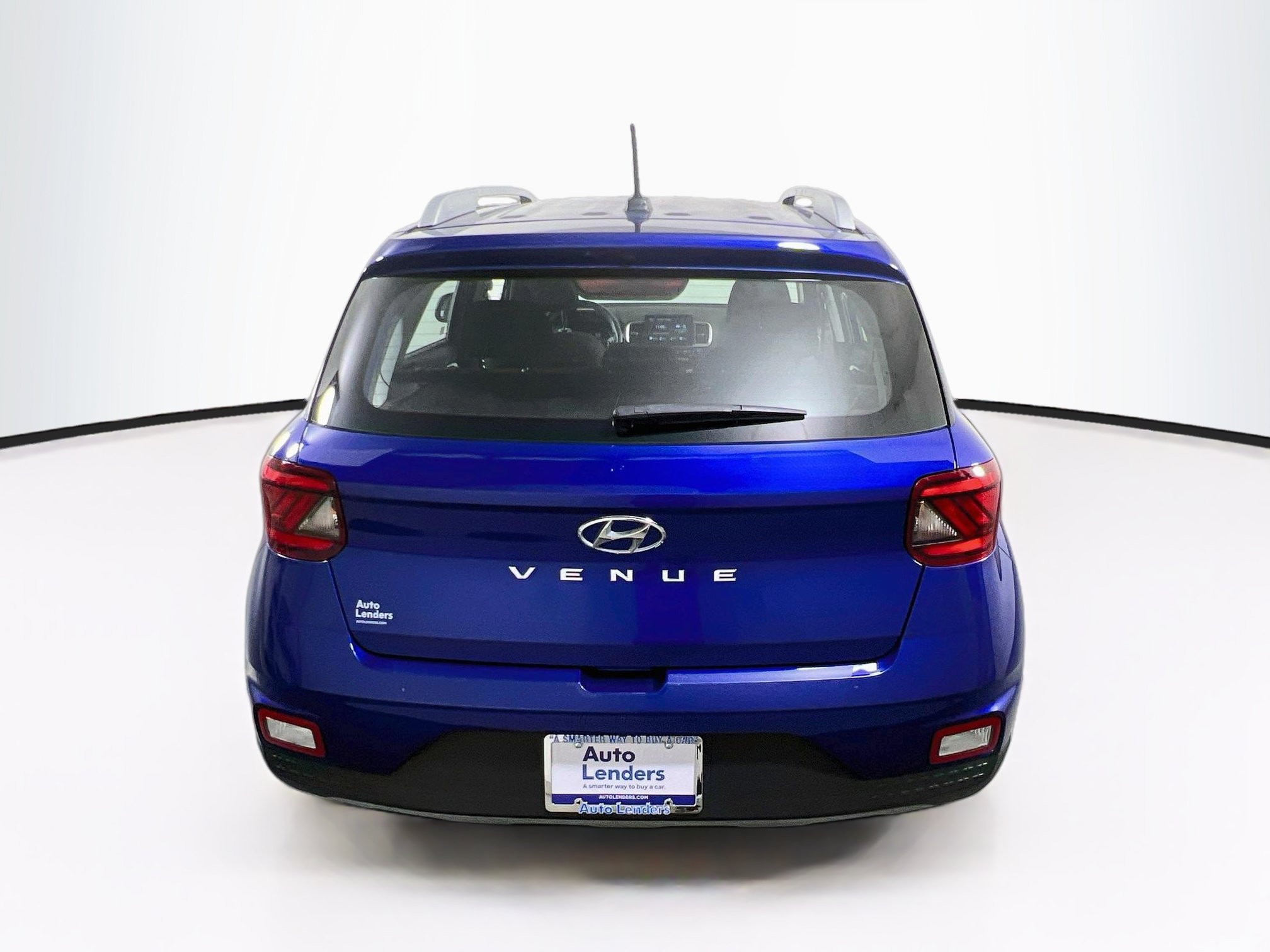 Used 2023 Hyundai Venue SEL FWD image 6
