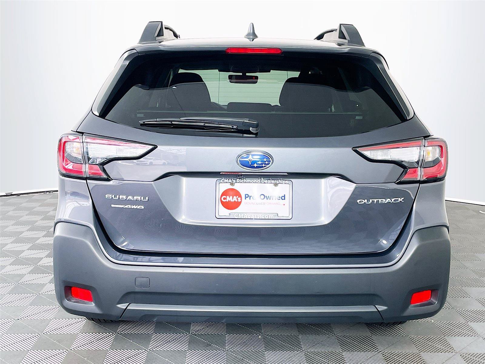 Certified 2025 Subaru Outback Premium AWD/4WD image 10