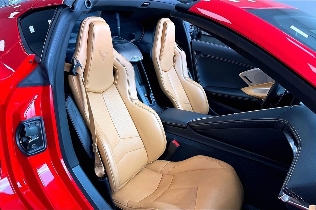 Used 2020 Chevrolet Corvette Stingray Preferred Cpe w/ 2LT Preferred Equipment Group RWD image 25