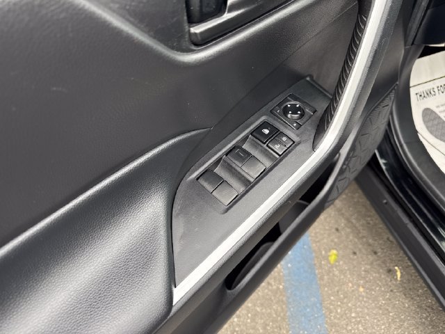 Used 2023 Toyota RAV4 LE AWD/4WD image 12