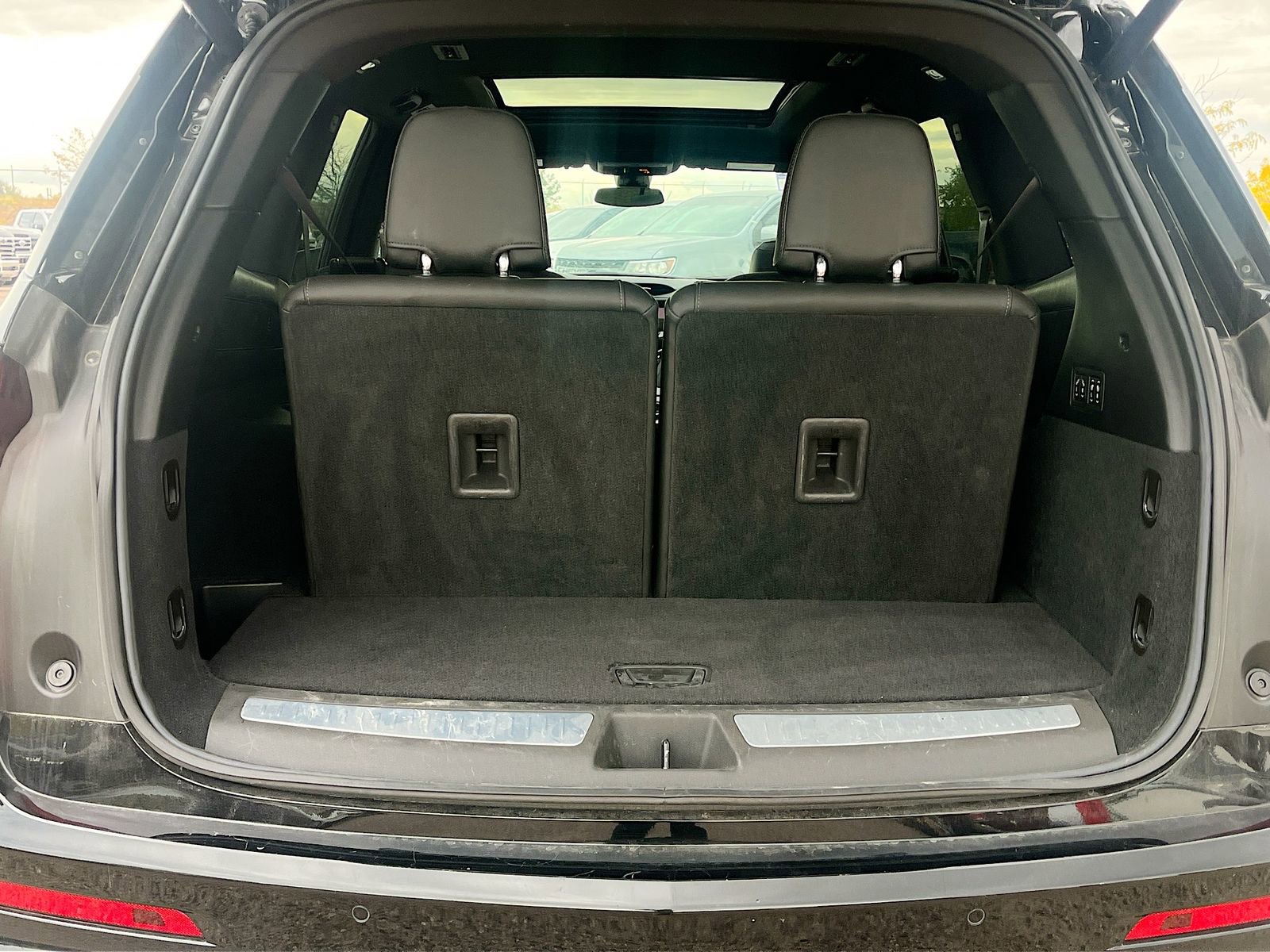 Used 2024 Cadillac XT6 Premium Luxury image 28