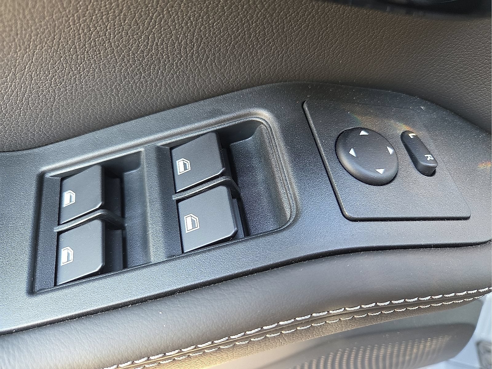 Used 2024 INEOS Grenadier Station Wagon AWD/4WD image 15