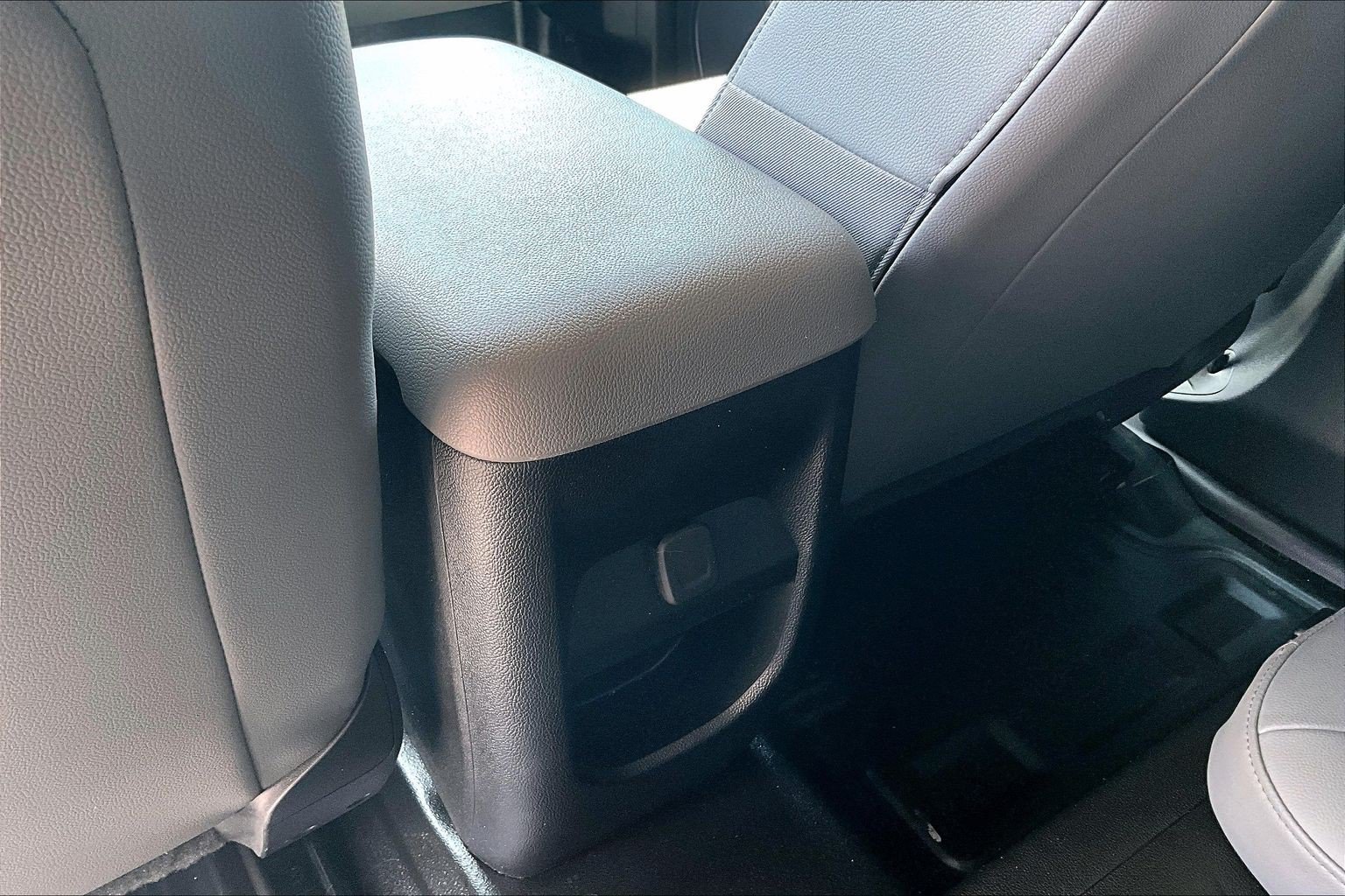 Used 2022 GMC Canyon Elevation Standard RWD image 11