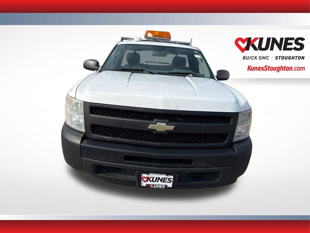 Used 2011 Chevrolet Silverado 1500 W/T RWD image 3