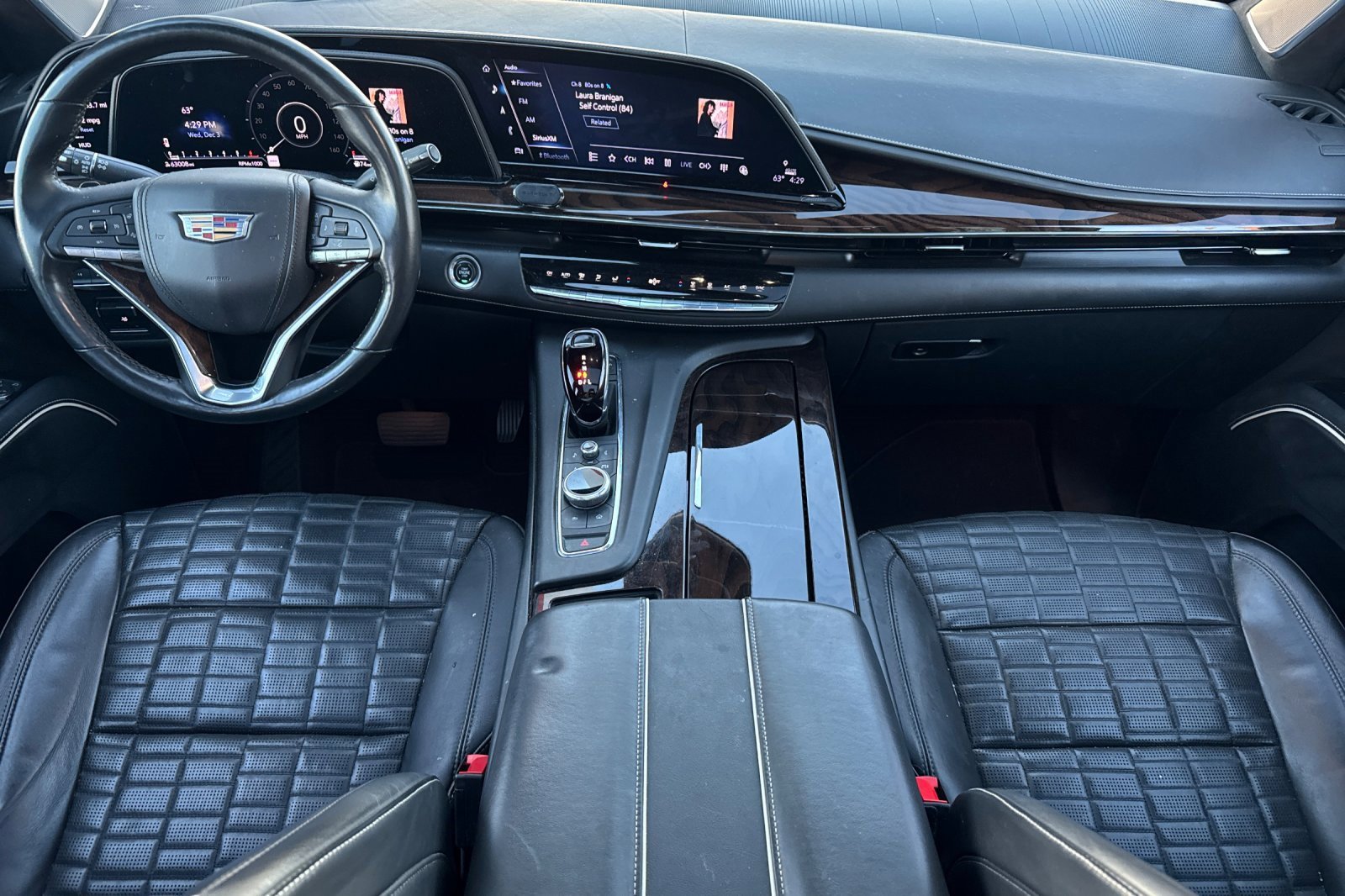 Used 2023 Cadillac Escalade Sport Platinum w/ LPO, ONYX Package image 15