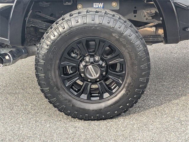 Used 2022 Ford F250 Lariat w/ Tremor Off-Road Package image 12